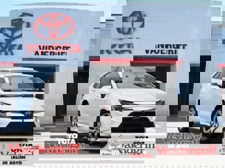 Used 2020 Toyota Corolla LE image 1