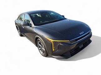 New 2025 Kia K4 LXS image 1