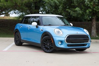 Used 2016 MINI Cooper 4-Door Hardtop image 1