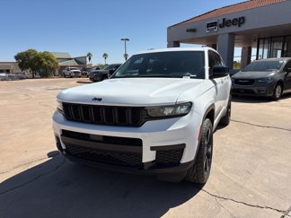 Used 2022 Jeep Grand Cherokee L Laredo image 1