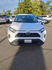 Used 2021 Toyota RAV4 LE video 1