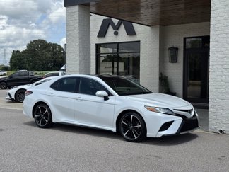 Used 2019 Toyota Camry XSE image 1