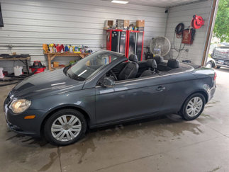 Used 2008 Volkswagen Eos 2.0T image 1