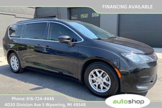 Used 2020 Chrysler Voyager Lxi image 1