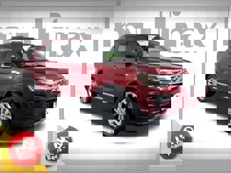 Certified 2018 Ford Explorer XLT w/ Equipment Group 202A image 1