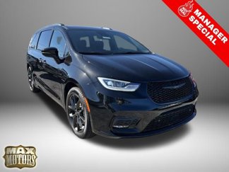 New 2024 Chrysler Pacifica Limited w/ S Appearance Package image 1