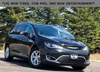 Used 2018 Chrysler Pacifica Touring-L Plus image 1