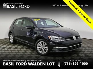 Used 2021 Volkswagen Golf 4-Door image 1