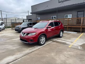 Used 2015 Nissan Rogue SV image 1