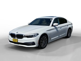 Used 2018 BMW 530e w/ Premium Package 2 image 1