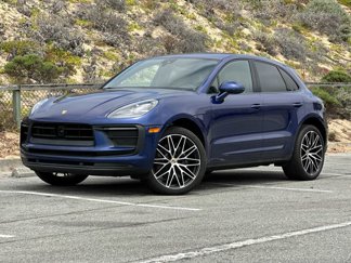 Used 2024 Porsche Macan image 1