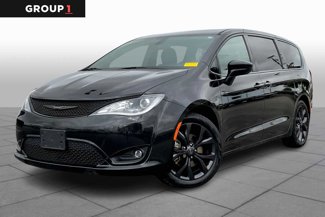 Used 2018 Chrysler Pacifica Touring Plus w/ S Appearance Package image 1