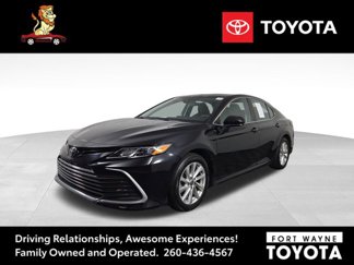 Used 2022 Toyota Camry LE image 1