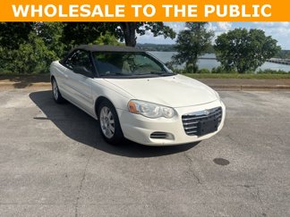 Used 2005 Chrysler Sebring GTC image 1