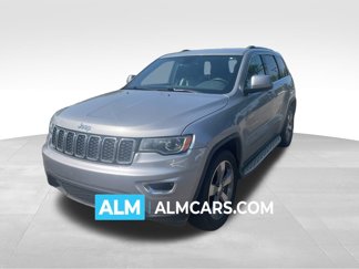 Used 2018 Jeep Grand Cherokee Laredo image 1