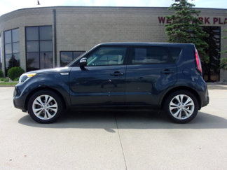 Used 2014 Kia Soul + image 1