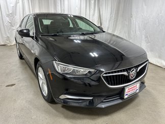 Used 2018 Buick Regal Preferred image 1