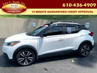 Used 2018 Nissan Kicks SV image 1