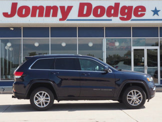 Used 2018 Jeep Grand Cherokee Laredo image 1