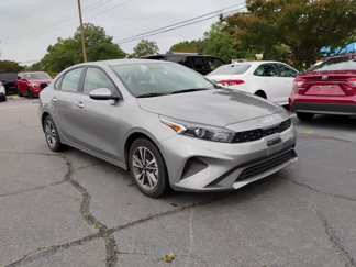 Used 2024 Kia Forte LXS video 1