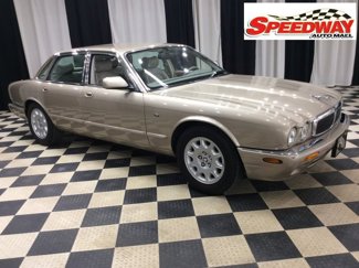 Used 1998 Jaguar XJ8 image 1