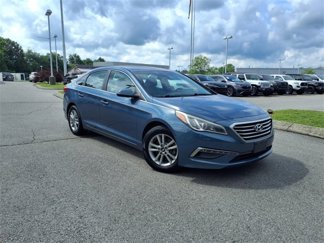 Used 2015 Hyundai Sonata SE image 1