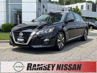 Used 2020 Nissan Altima 2.5 SL image 1