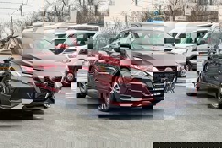 Used 2022 Nissan Sentra SV image 1