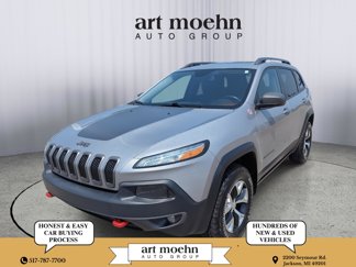Used 2018 Jeep Cherokee Trailhawk image 1
