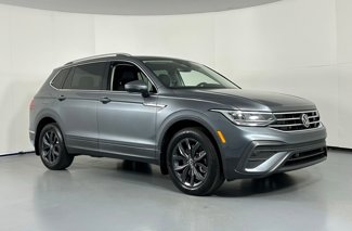 Used 2022 Volkswagen Tiguan SE image 1