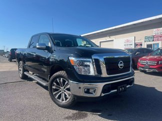 Used 2017 Nissan Titan SL image 1