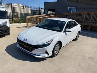 Used 2021 Hyundai Elantra SE image 1
