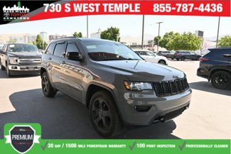 Used 2019 Jeep Grand Cherokee Laredo image 1
