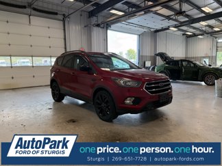 Used 2018 Ford Escape SE w/ SE Sport Appearance Package video 1