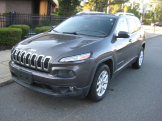 Used 2014 Jeep Cherokee Latitude w/ Comfort/Convenience Group image 1