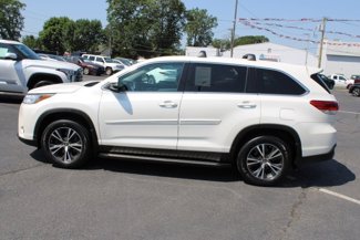 Used 2019 Toyota Highlander LE image 1