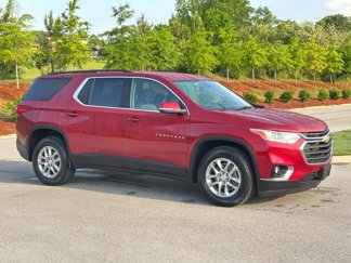 Used 2021 Chevrolet Traverse LT image 1