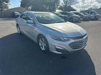 Used 2022 Chevrolet Malibu LT image 1