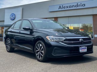 Used 2024 Volkswagen Jetta S image 1