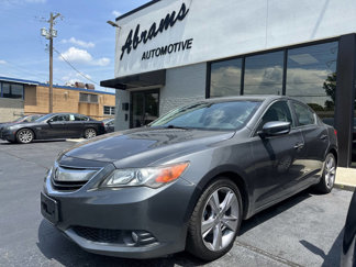 Used 2013 Acura ILX w/ Technology Package image 1