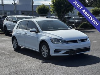 Used 2019 Volkswagen Golf S image 1