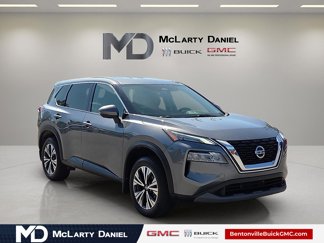 Used 2021 Nissan Rogue SV image 1