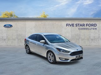 Used 2018 Ford Focus SE w/ SE Appearance Package image 1