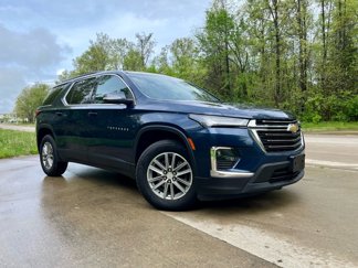 Used 2023 Chevrolet Traverse LT image 1