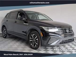 Used 2022 Volkswagen Tiguan S image 1