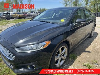 Used 2015 Ford Fusion SE image 1