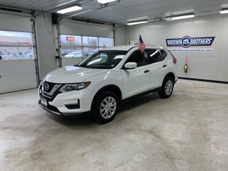 Used 2017 Nissan Rogue S image 1