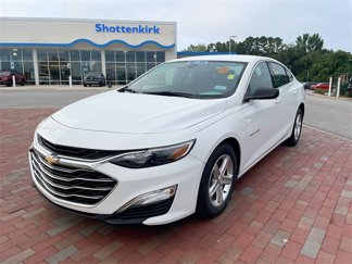 Used 2021 Chevrolet Malibu LS image 1