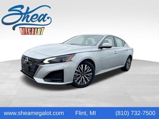 Used 2023 Nissan Altima 2.5 SV image 1