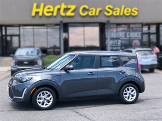 Used 2023 Kia Soul LX w/ LX Technology Package image 1